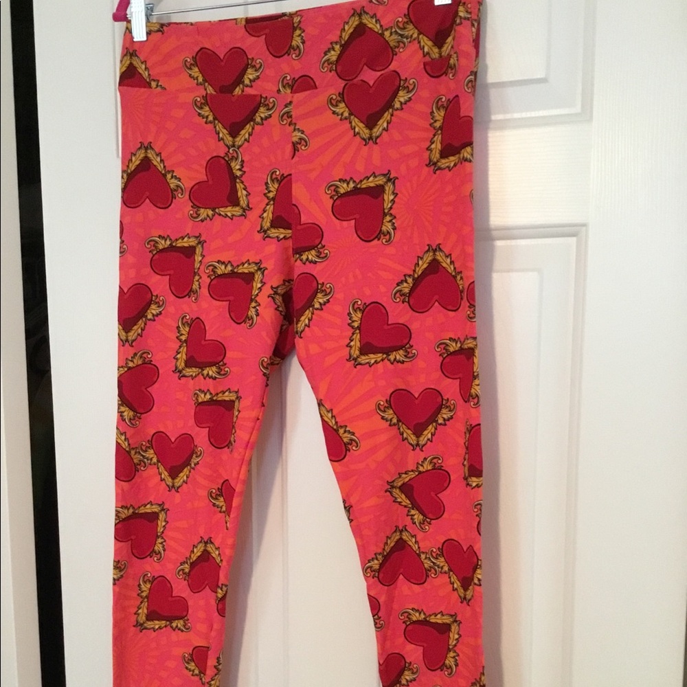 Lularoe Capris For Valentines Day SZ Tall/Curvy